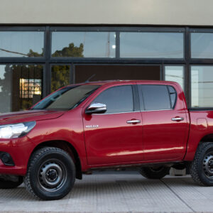 TOYOTA HILUX DX